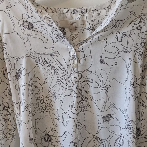 White Floral Blouse - Picture 3 of 4